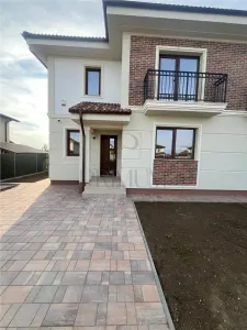 DUPLEX - PREMIUM | 5 CAM | 3 BAI | BALCON | TERASA ACOPERITA | 2xPARCARE | CURTE - Dumbravita