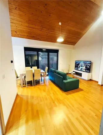 Apartament 3 camere Dumbrăvița - poza 1