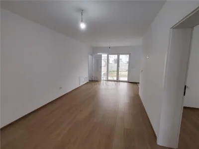 Casă 3 camere Moșnița Nouă - poza 9