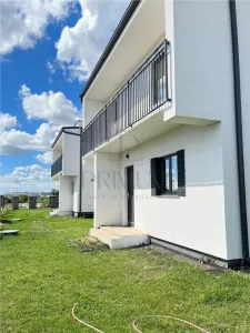 Casă 5 camere Dumbrăvița - poza 2