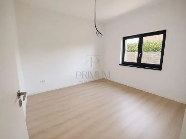Casă 4 camere Moșnița Veche - poza 3