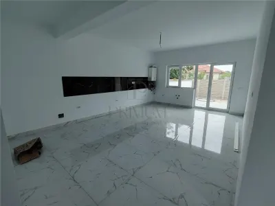 Casă 4 camere Moșnița Nouă - poza 2