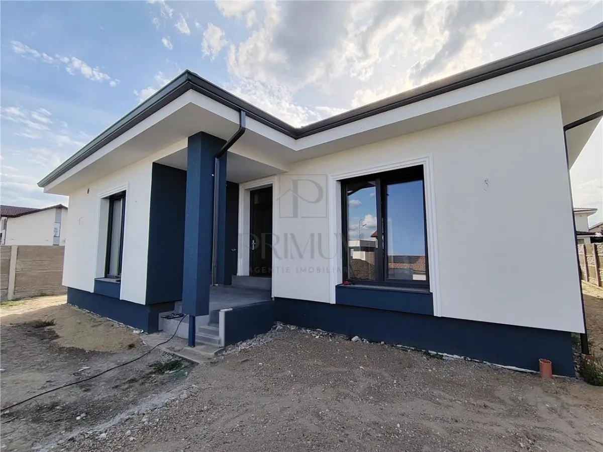 Casă 4 camere Moșnița Nouă - poza 1