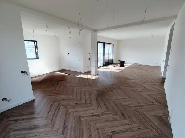 Casă 4 camere Moșnița Nouă - poza 9