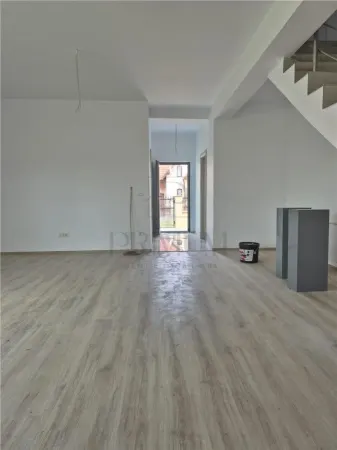 Casă 5 camere Moșnița Nouă - poza 13