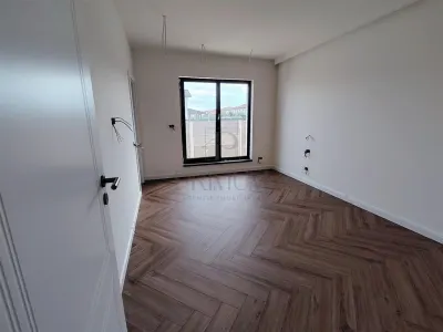 Casă 4 camere Moșnița Nouă - poza 8
