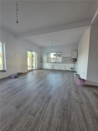 Casă 3 camere Moșnița Nouă - poza 8