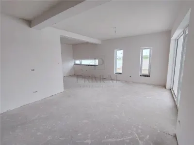 Casă 5 camere Moșnița Nouă - poza 3