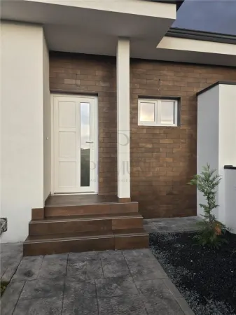 Casă 3 camere Moșnița Nouă - poza 11
