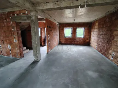 Casă 4 camere Moșnița Nouă - poza 3