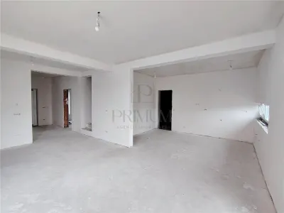 Casă 5 camere Moșnița Nouă - poza 3