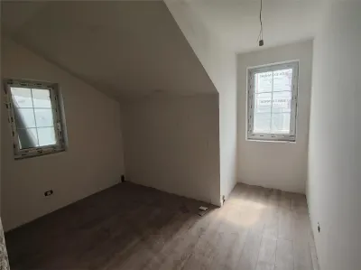 Casă 4 camere Moșnița Nouă - poza 3