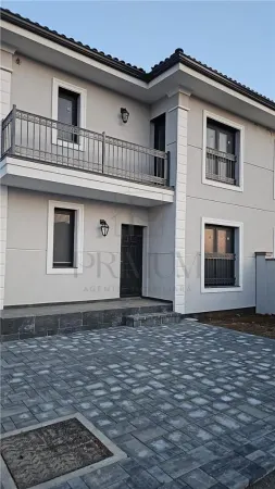 Casă 5 camere Moșnița Nouă - poza 3