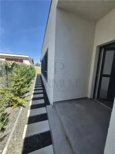 Casă 4 camere Moșnița Nouă - poza 5