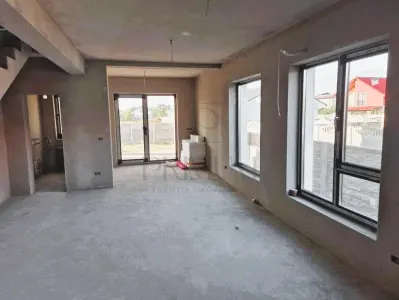 Casă 4 camere Săcălaz - poza 2
