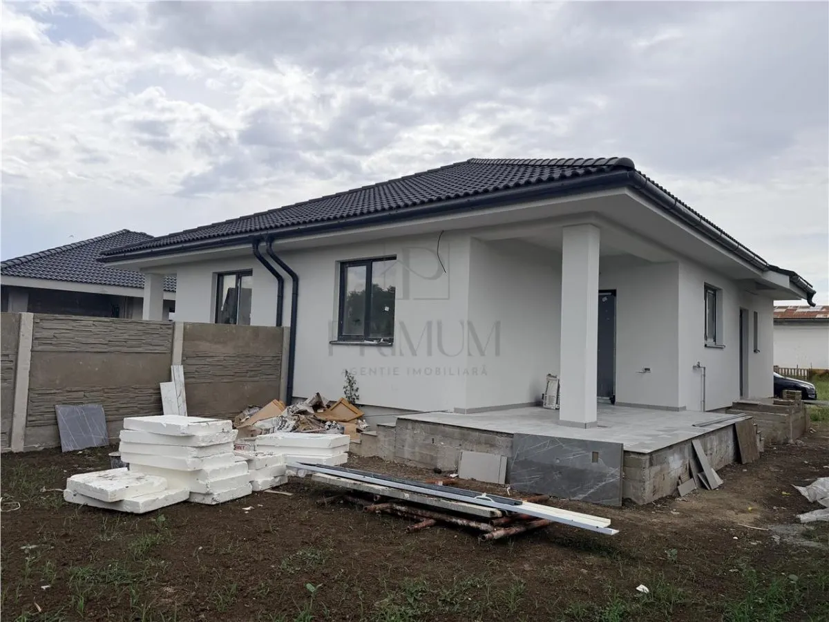 Casă 3 camere Albina - poza 1