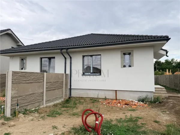 Casă 3 camere Albina - poza 2