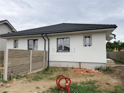 Casă 3 camere Albina - poza 2