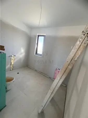Casă 4 camere Moșnița Veche - poza 9