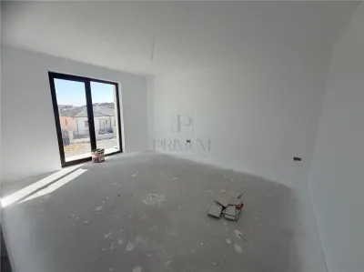Casă 4 camere Moșnița Veche - poza 5