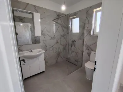 Casă 4 camere Moșnița Nouă - poza 12