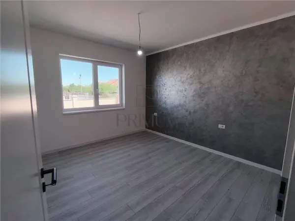 Casă 4 camere Moșnița Nouă - poza 8