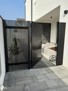 Casă 4 camere Moșnița Veche - poza 1