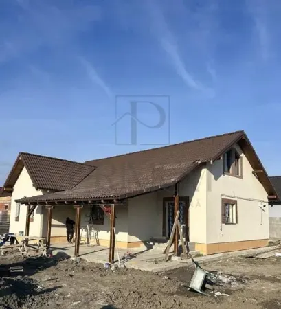 Casă 4 camere Utvin - poza 2