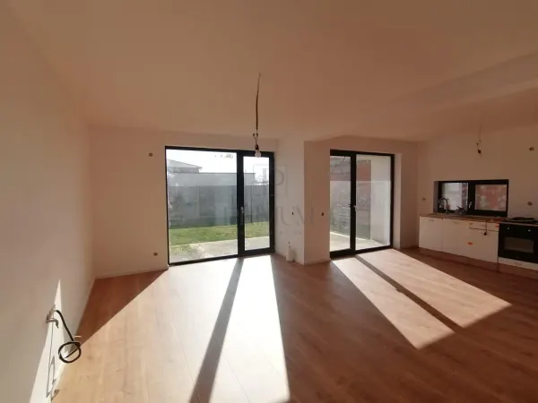 Casă 4 camere Moșnița Nouă - poza 21