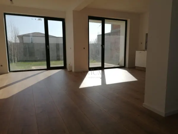 Casă 4 camere Moșnița Nouă - poza 8