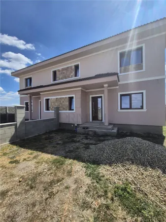Casă 4 camere Moșnița Nouă - poza 1