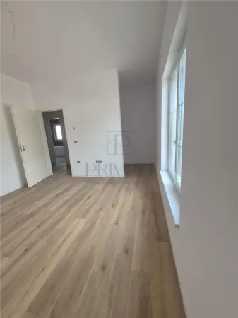 Casă 4 camere Moșnița Nouă - poza 4
