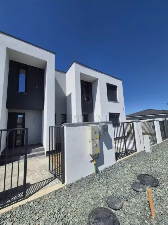 Casă 5 camere Moșnița Nouă - poza 3