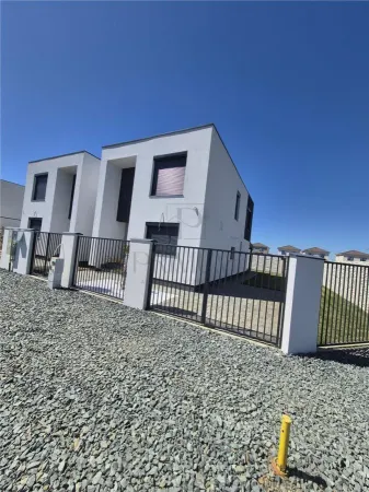 Casă 5 camere Moșnița Nouă - poza 2