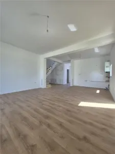 Casă 5 camere Moșnița Nouă - poza 22