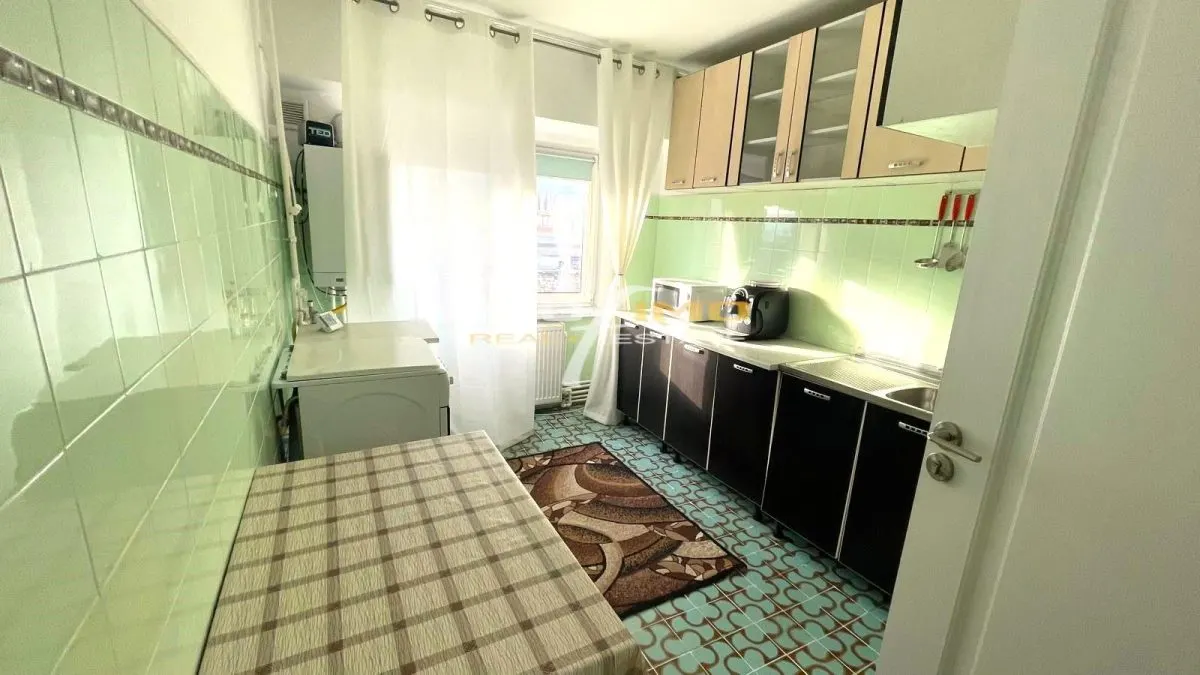 Apartament 3 camere Constanța - poza 1