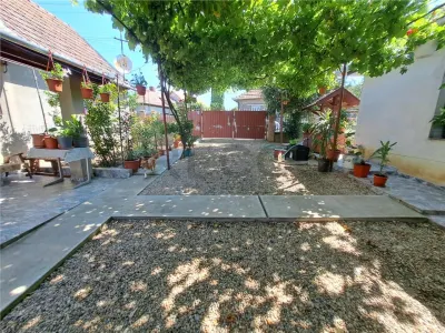 Casă 4 camere Cadea - poza 24