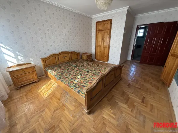 Casă 5 camere Bacău - poza 11