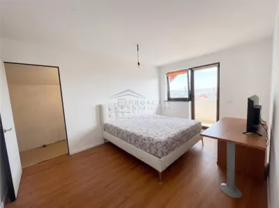 Casă 4 camere Ipotești - poza 1