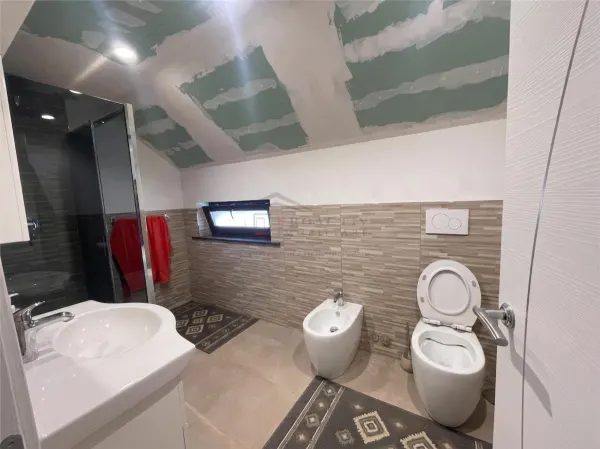 Casă 4 camere Ipotești - poza 5