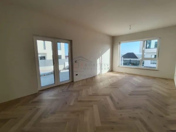 Casă 4 camere Suceava - poza 2