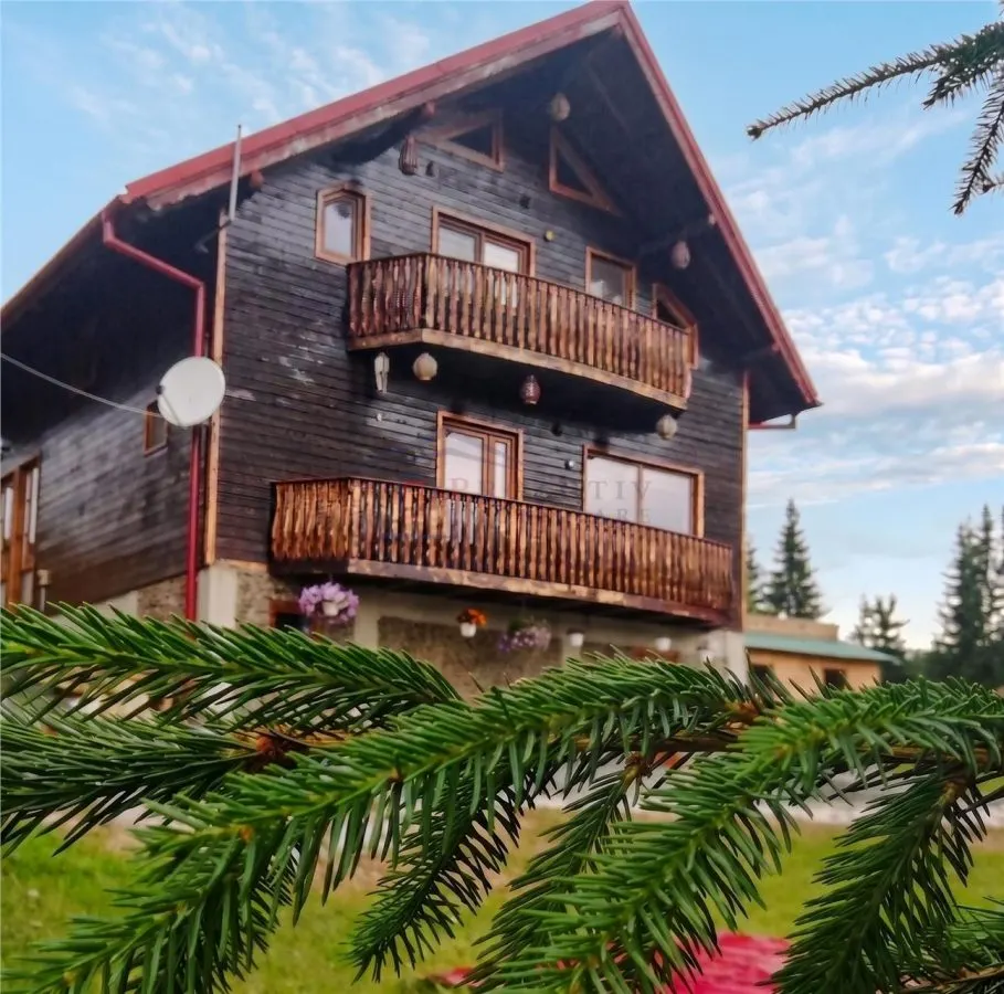Casă 6 camere Neagra Sarului - poza 1