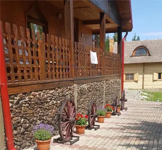 Casă 6 camere Neagra Sarului - poza 3