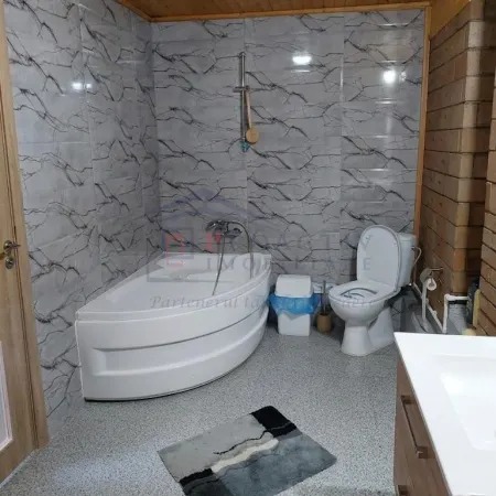 Casă 6 camere Neagra Sarului - poza 8