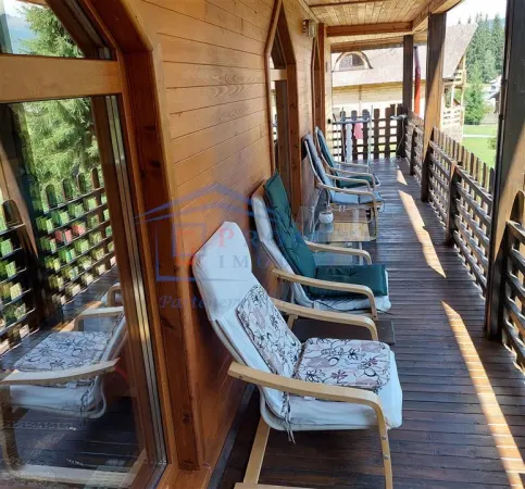 Casă 6 camere Neagra Sarului - poza 10