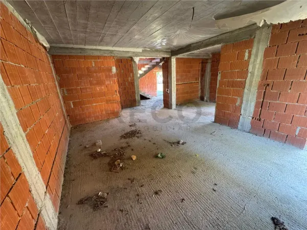 Casă 4 camere Livada de Bihor - poza 2