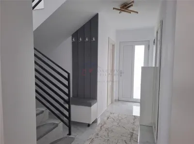 Casă 4 camere Șcheia - poza 4