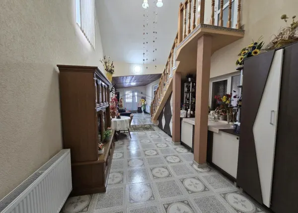 Casă 11 camere Darabani - poza 3