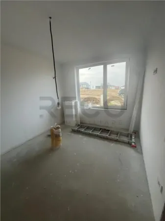 Casă 4 camere Paleu - poza 2