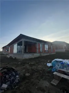 Casă 4 camere Paleu - poza 2